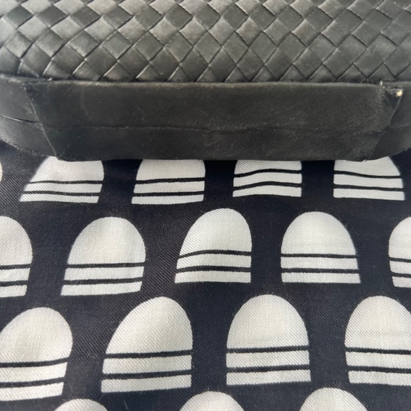 Vintage Neiman Marcus Evening Convertible Clutch Crossbody Gold Top Closure - Picture 2 of 16